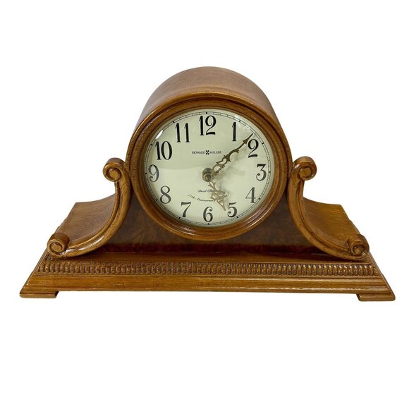 Howard Miller Mantel Clock Westminster Chime Key-Wound Oak Finish 8.5" - Picture 1 of 5